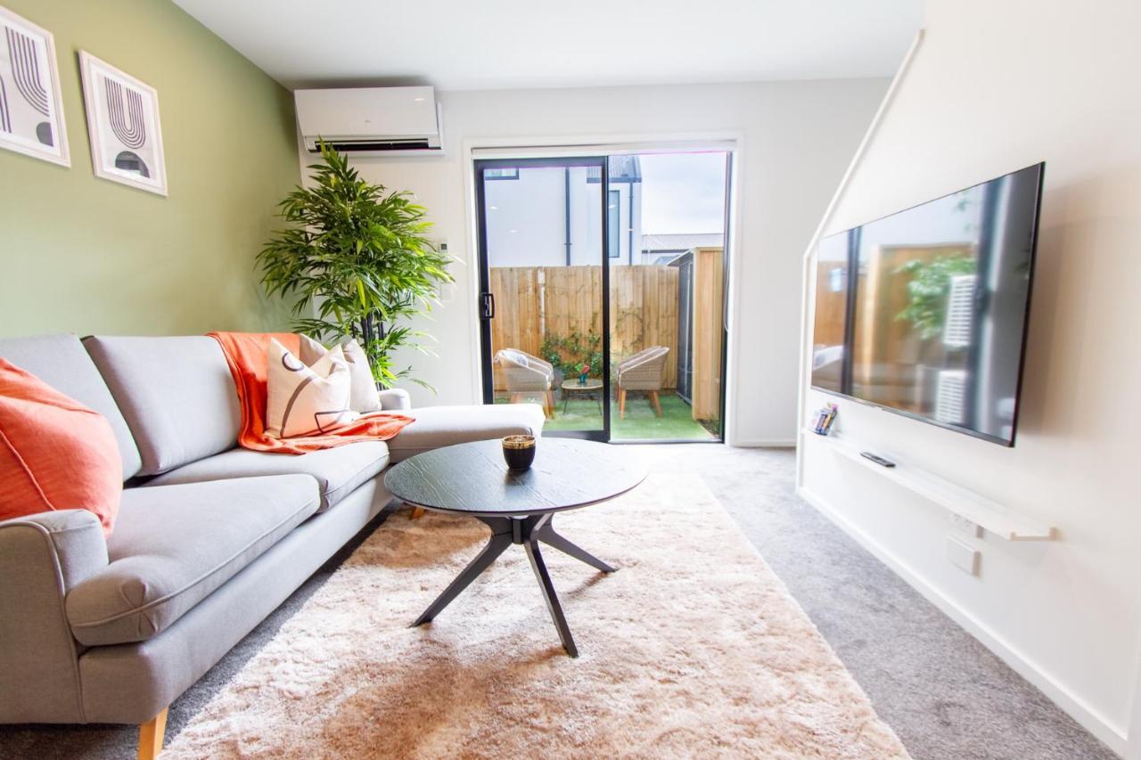 Apartment Sunny Townhouse Central City 2 Bedroom