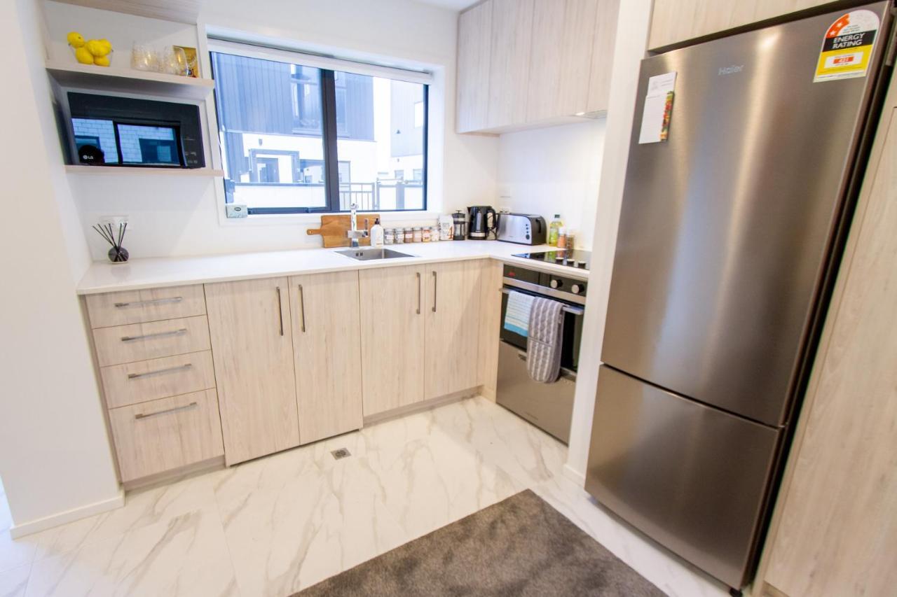Apartment Stone Throw To Hagley Park And Chch Hostpital 2 Bedroom 2 Bathroom