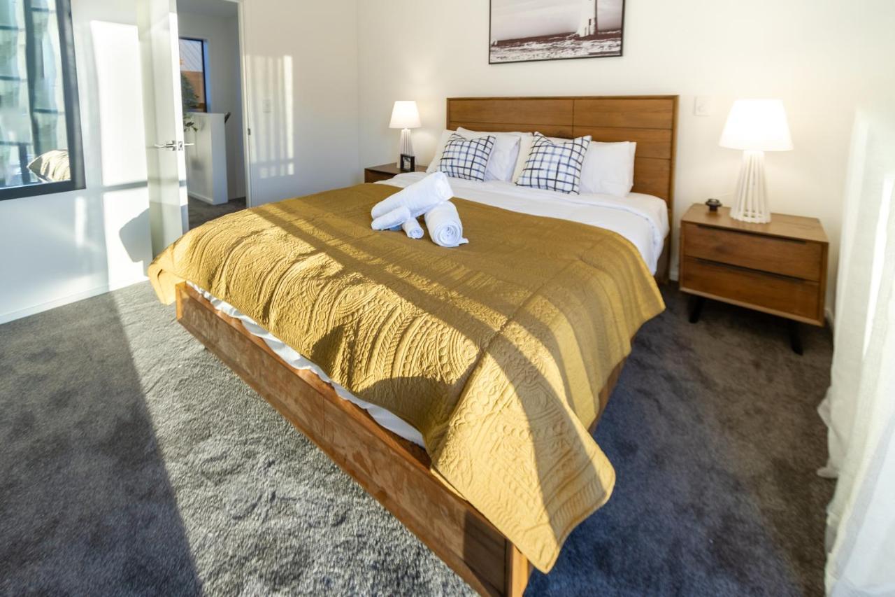Modern 3 Bed Overlooking Hagley Park *