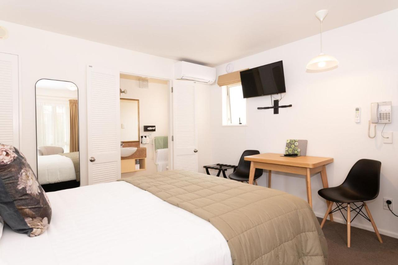 The Milano Motel 4*