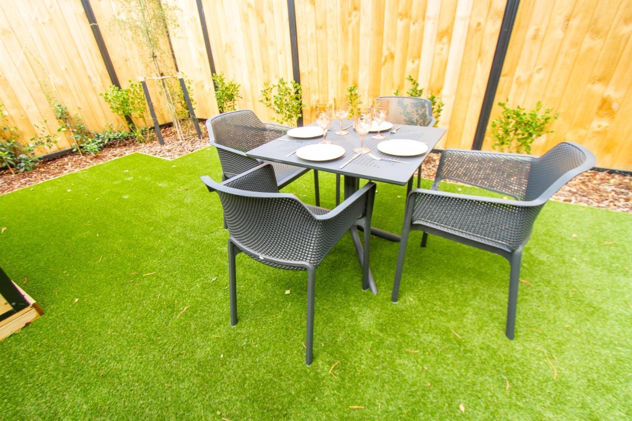 Vacation Riccarton 2 Bed 2 Bath W/carpark *