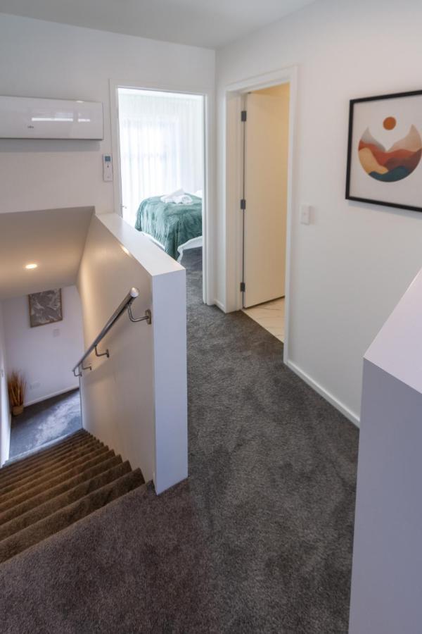 Indulge In Hagley Park 2 Bed 2 Bath Apartamento *
