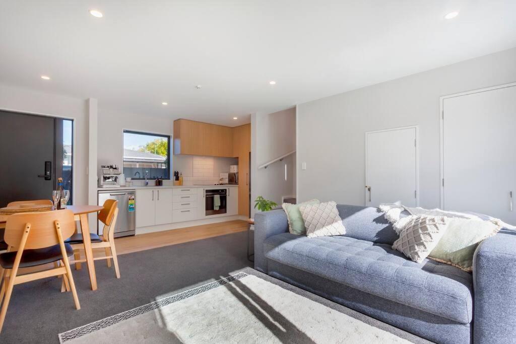 Apartment Stylish Townhouse With Hot Tub *