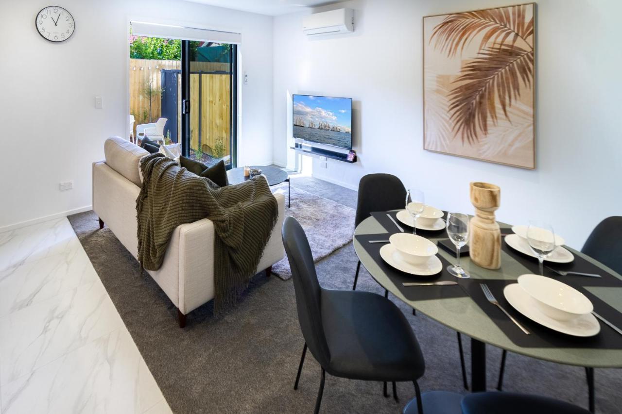 The City's Kept Secret 2 Bed 2 Bath Apartment Christchurch