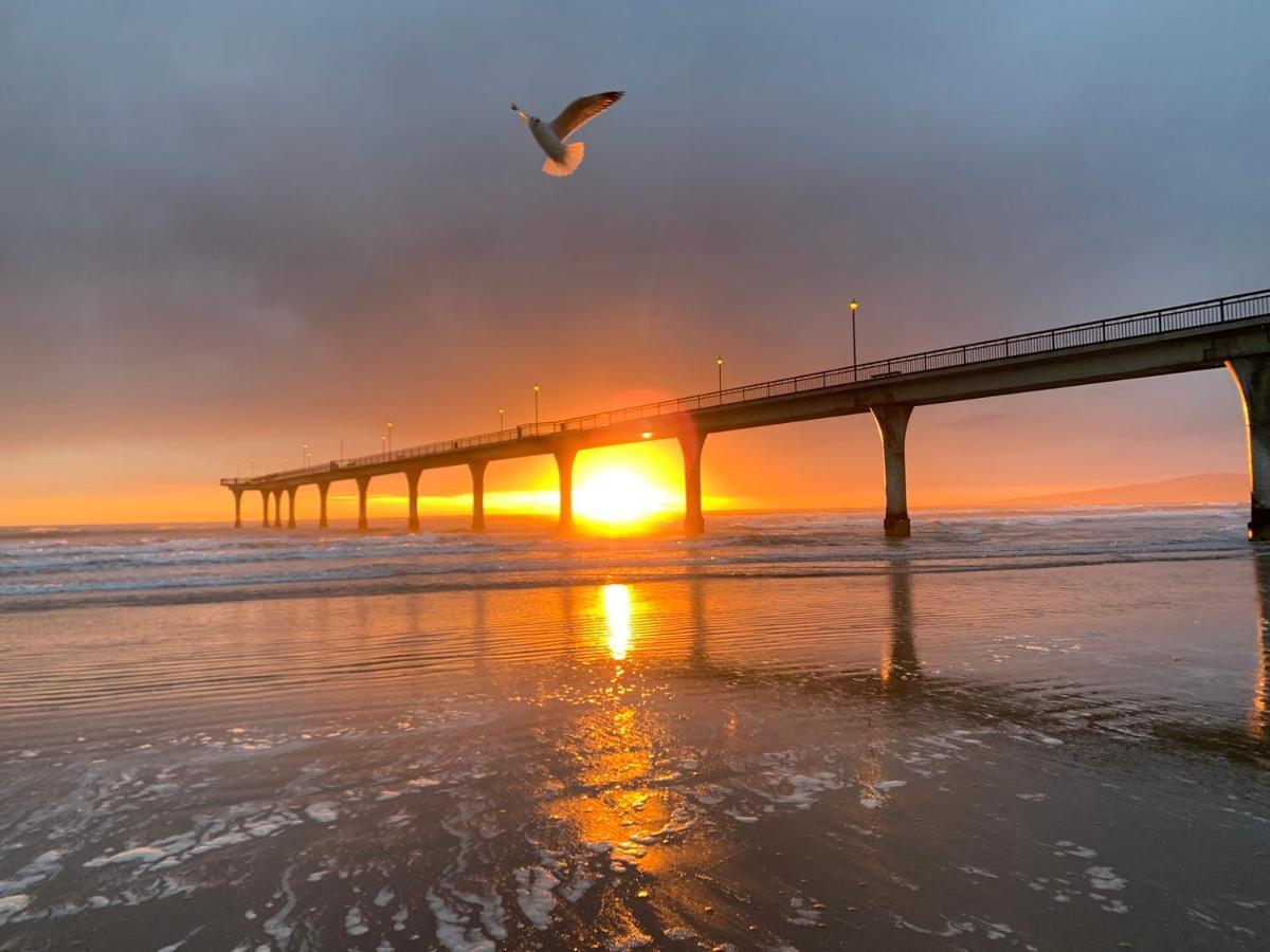 Sunrise From Your Balcony 2 Bed 2 Bath Apartment