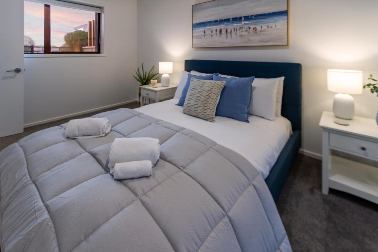Apartment Sunrise From Your Balcony 2 Bed 2 Bath Christchurch
