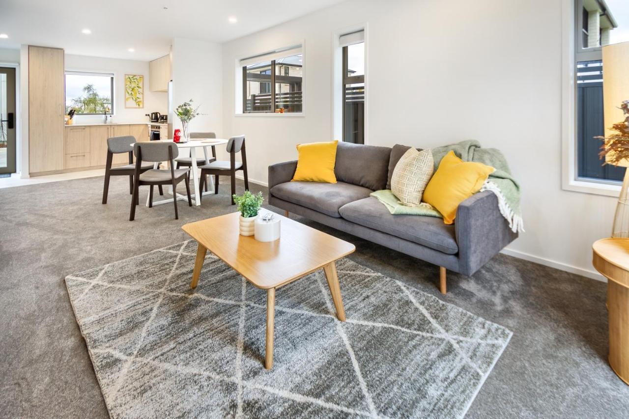 Apartment Hear The Wind In The Trees - 2 Bed 1 Bath 1 Garage *