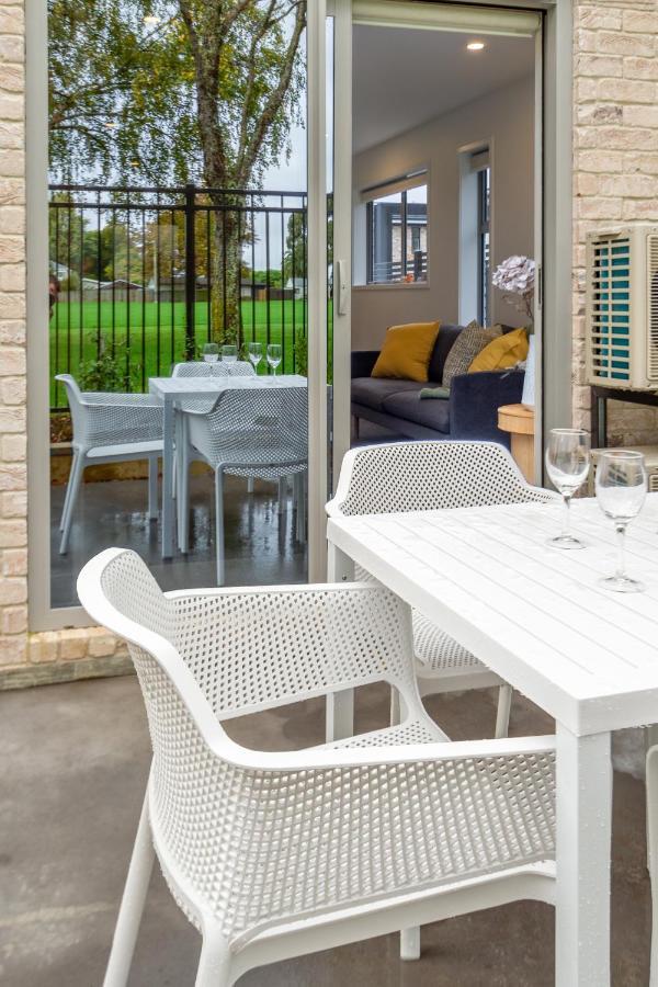 Apartment Hear The Wind In The Trees - 2 Bed 1 Bath 1 Garage *
