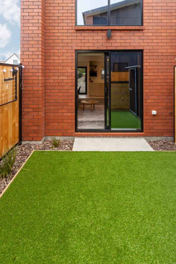 Explore Addington And Cbd 1 Bed W/carpark * Christchurch