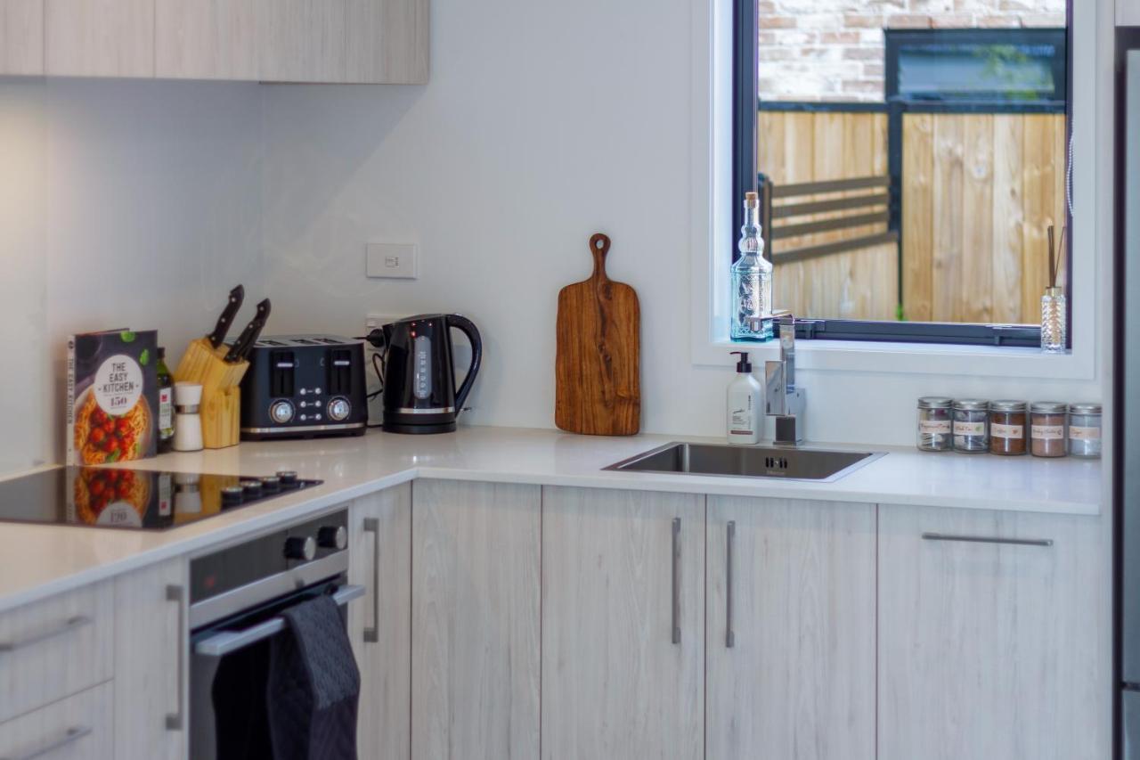 Riccarton 2 Bed 1 Bath W/garage Apartamento *