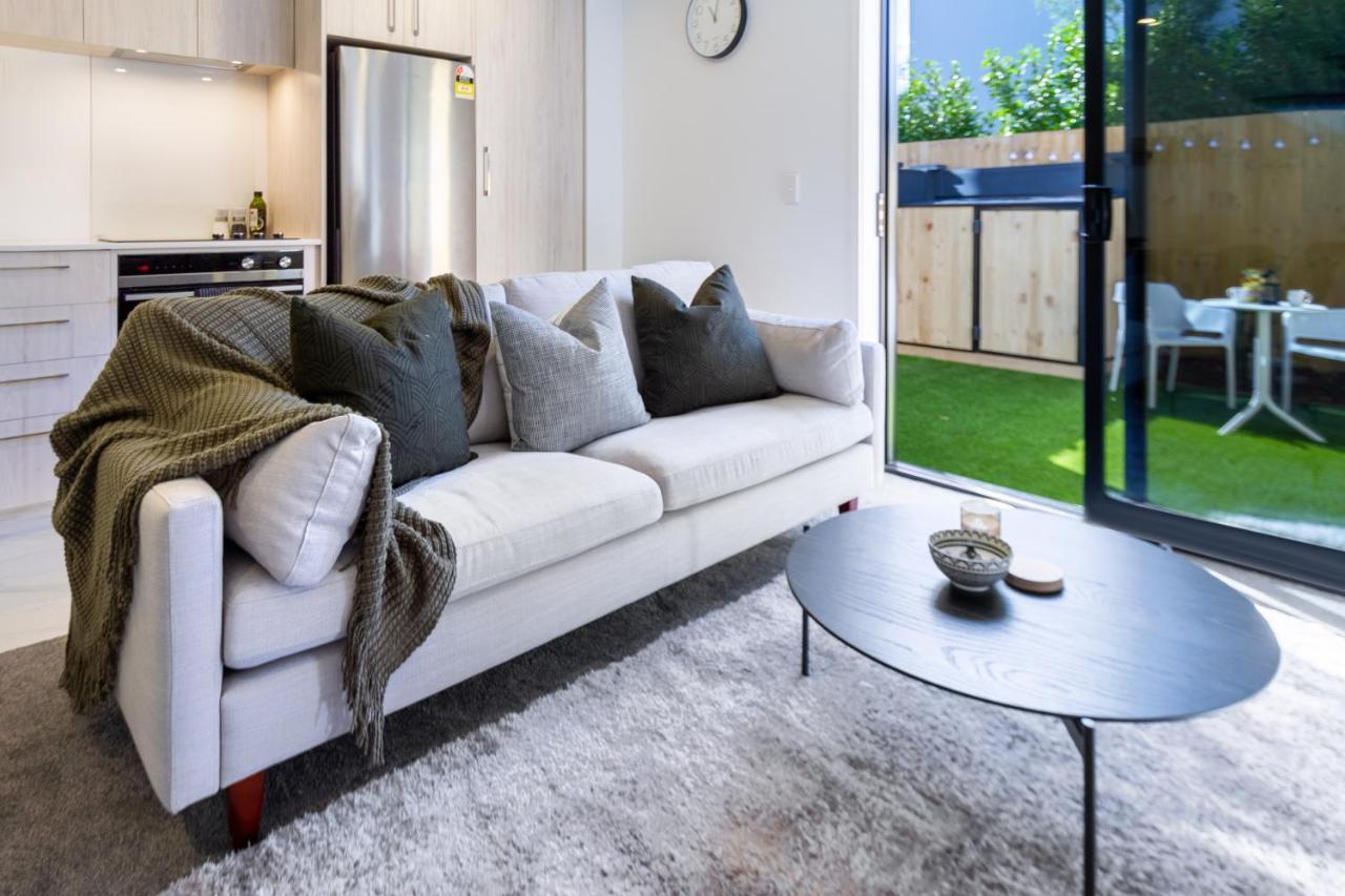 The City's Kept Secret 2 Bed 2 Bath Apartment *