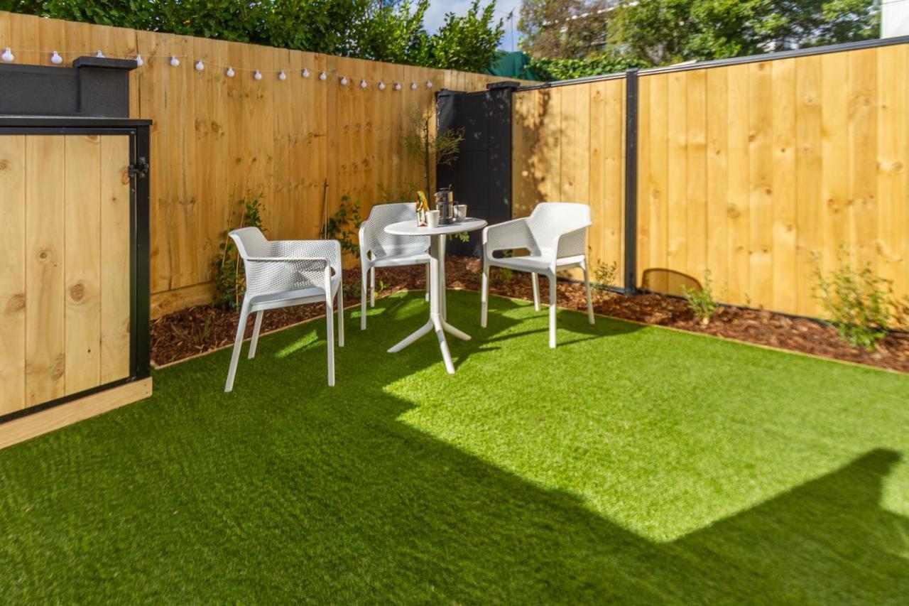 The City's Kept Secret 2 Bed 2 Bath * Christchurch
