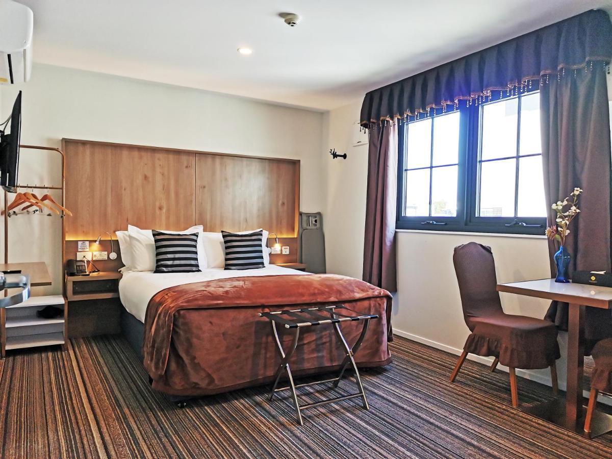The Salisbury Business Class Hotel 4*