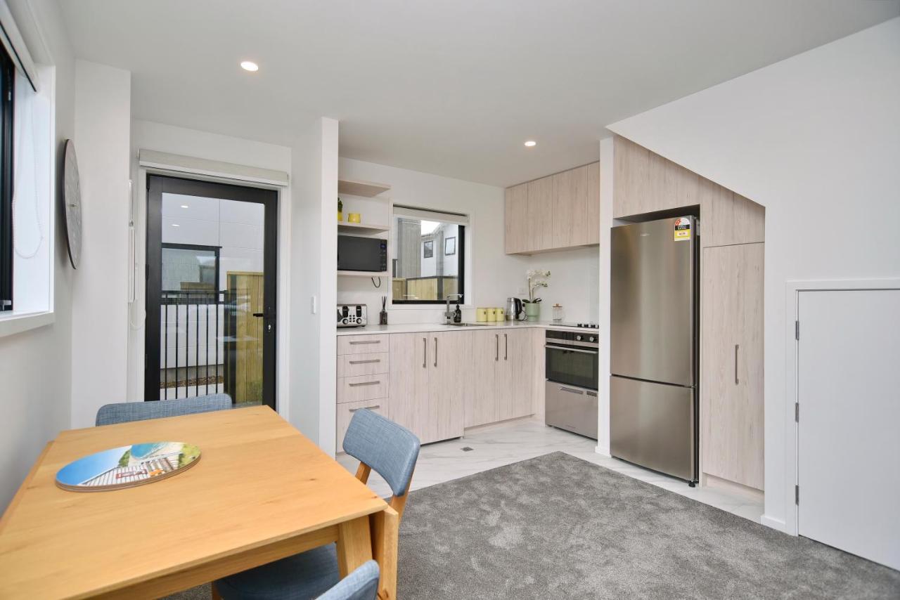 Apartment Sea Air And Sandy Beach, Beautiful 1 Bed 1 Bath