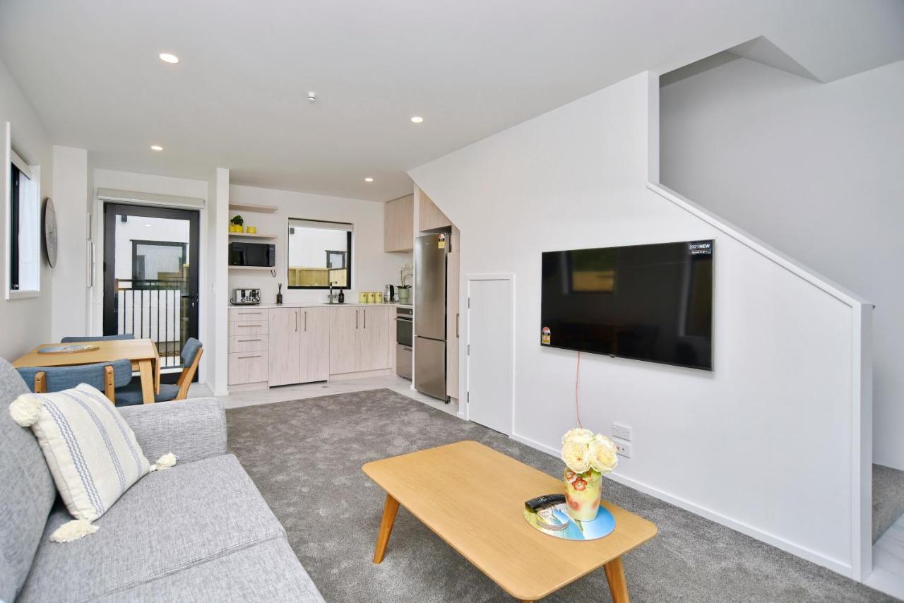 Sea Air And Sandy Beach, Beautiful 1 Bed 1 Bath * Christchurch