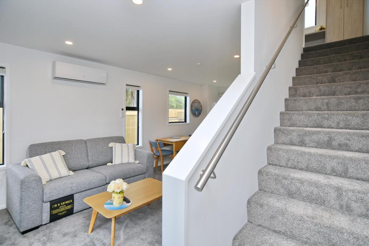 Sea Air And Sandy Beach, Beautiful 1 Bed 1 Bath Christchurch