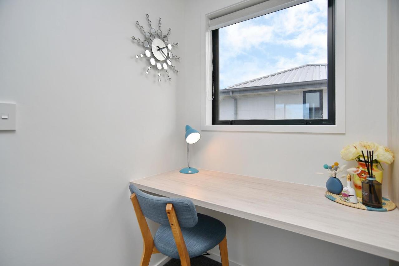 Apartment Sea Air And Sandy Beach, Beautiful 1 Bed 1 Bath