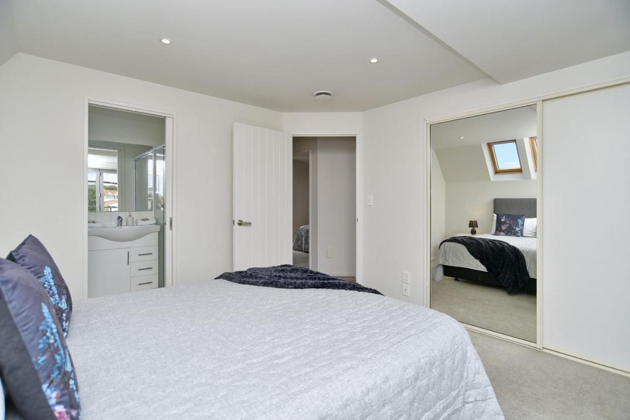 Regents 94 - Homes Holiday home
