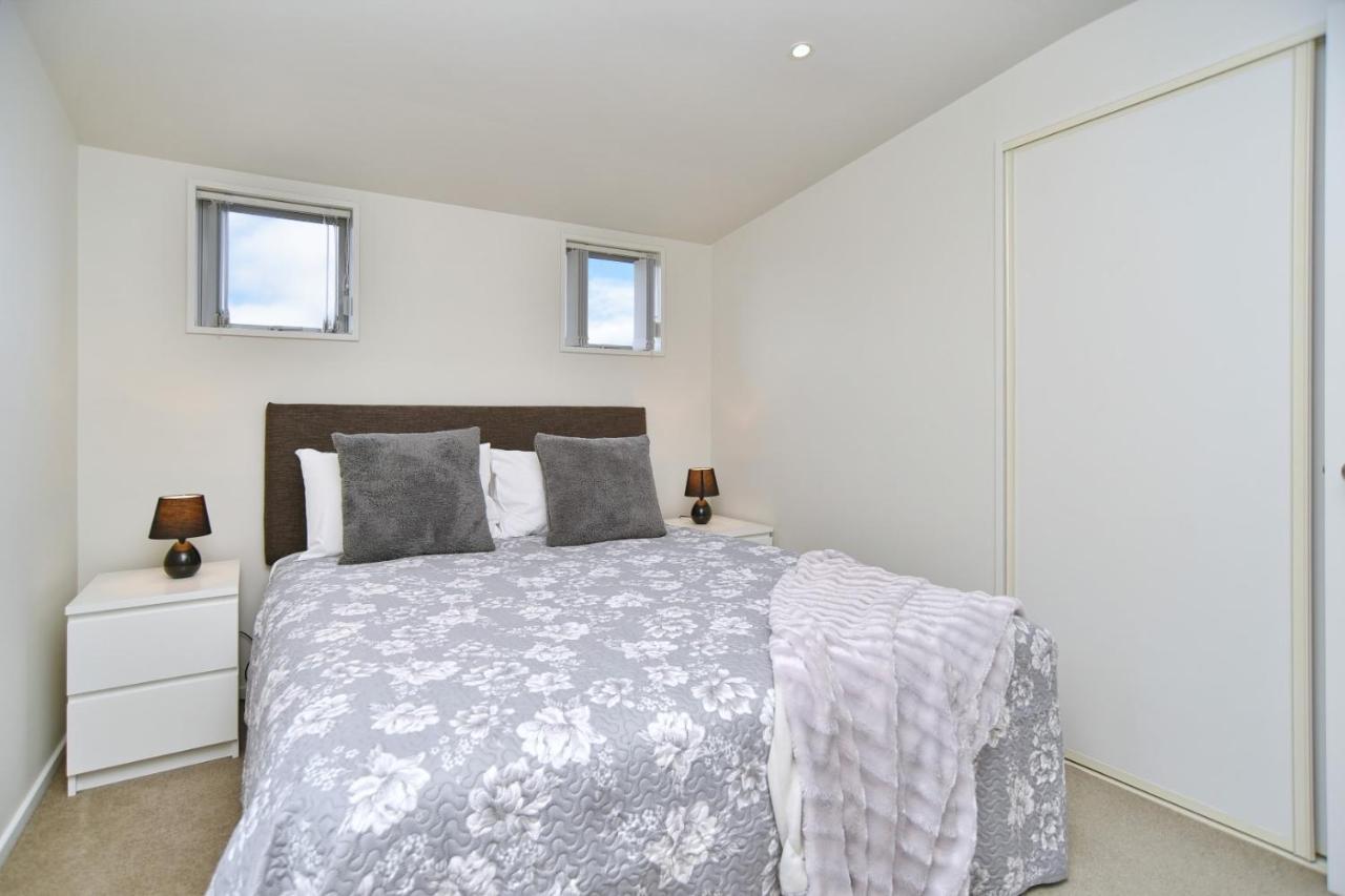 Regents 94 - Homes Holiday home