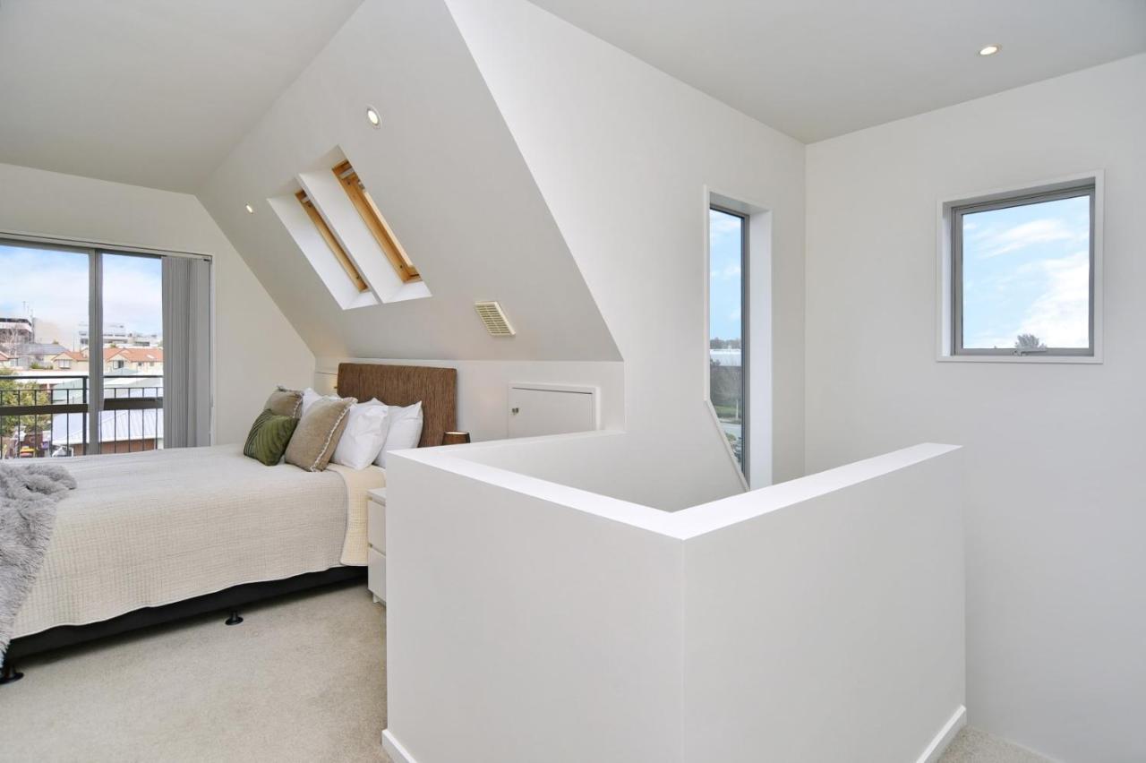 Regents 94 - Homes Holiday home
