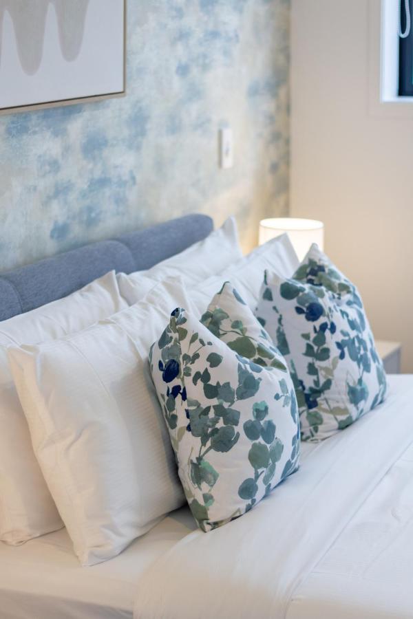 The Majestic Retreat 2 Bed 2 Bath Cbd Apartment