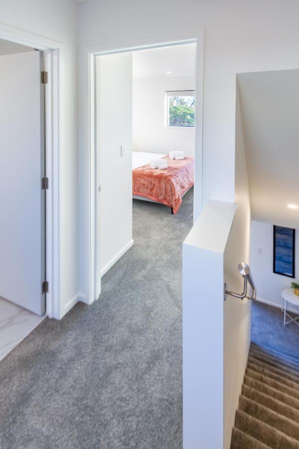 Wave Side Escape 1 Bed 1 Bath, New Brighton Apartment