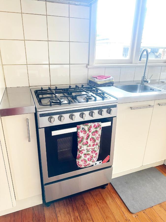 Sunny House With 5 Bedrooms Christchurch