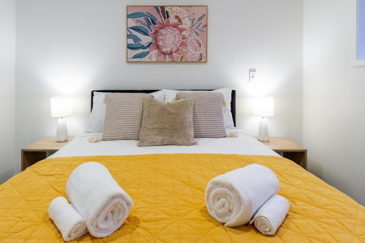 Chic Cbd Townhouse 2 Bed 2 Bath * Christchurch
