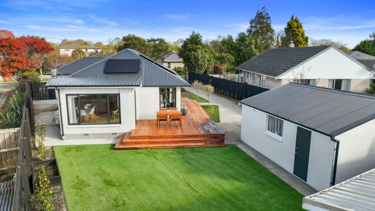 Holiday home Private, Family-friendly Home, 4br By Airport & Free Parking *