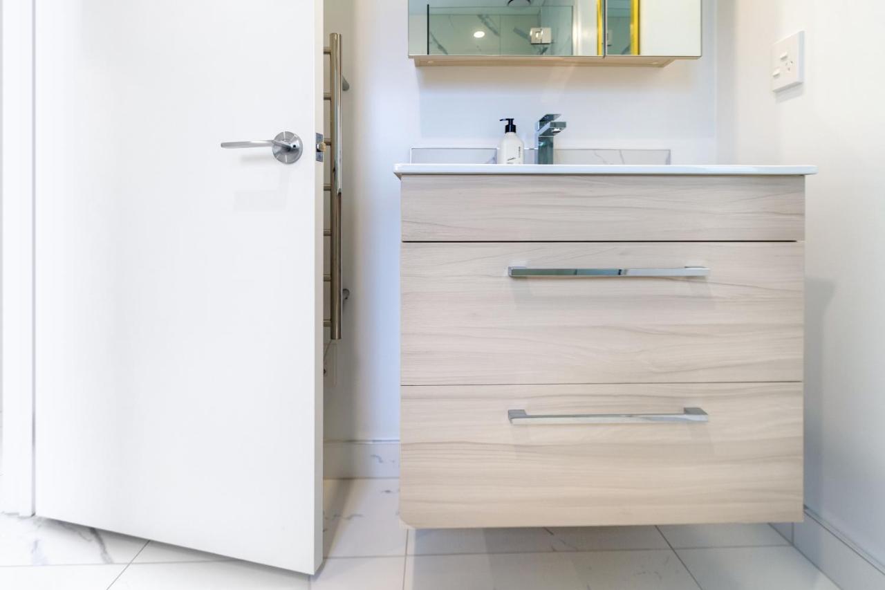 Apartment Luxury Escape For 2, Single Level Studio, Papanui