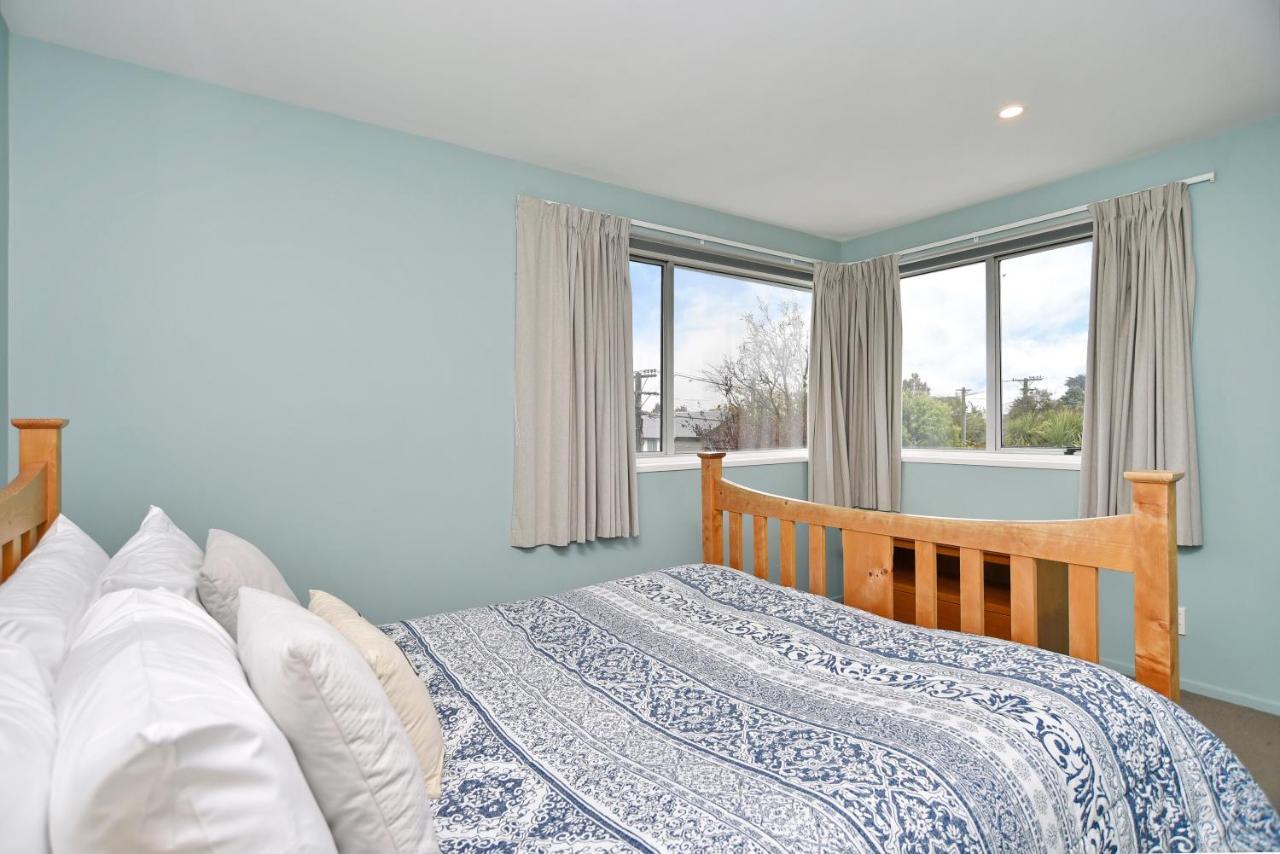 Charlesworth - Homes *