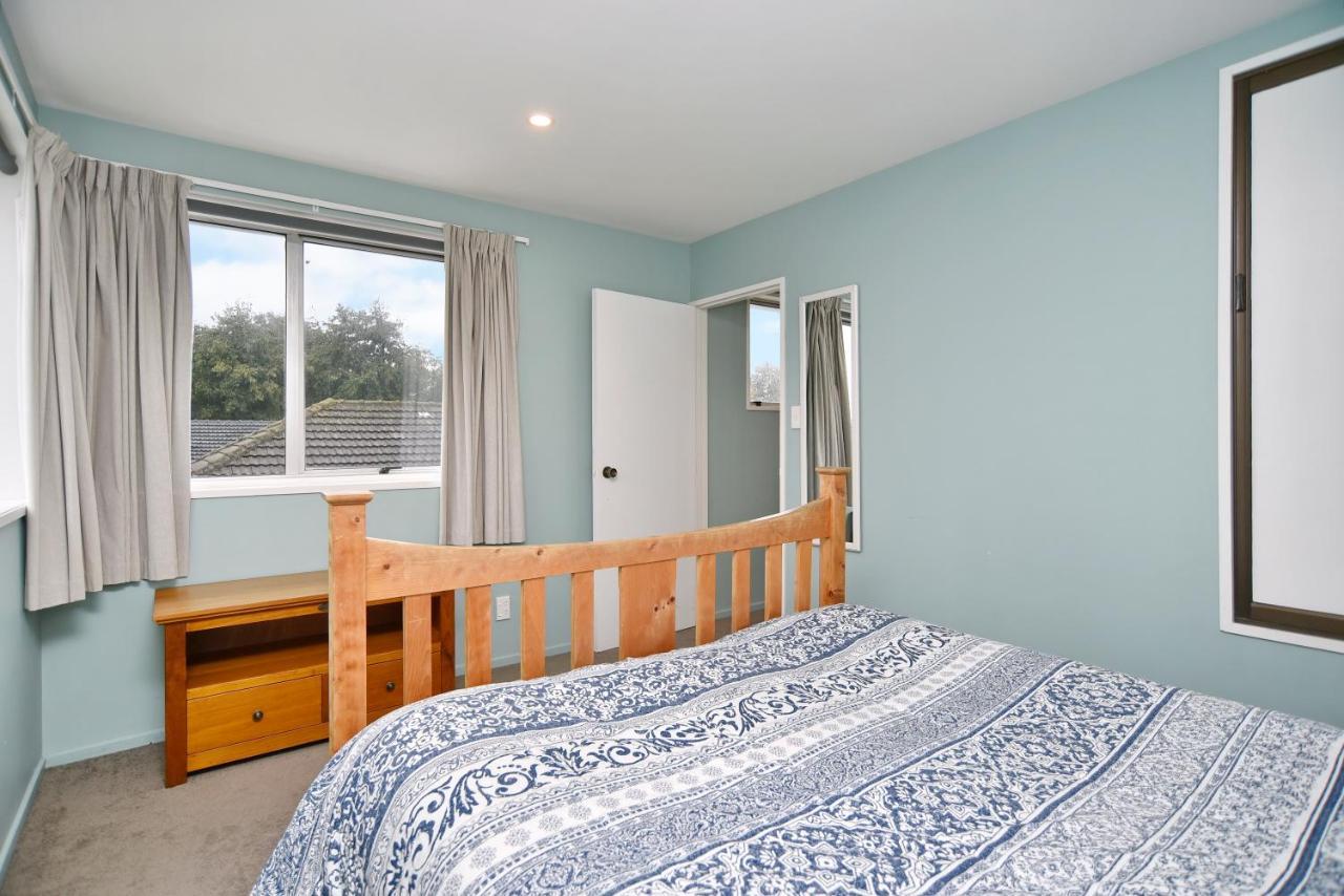 Charlesworth - Homes Holiday home