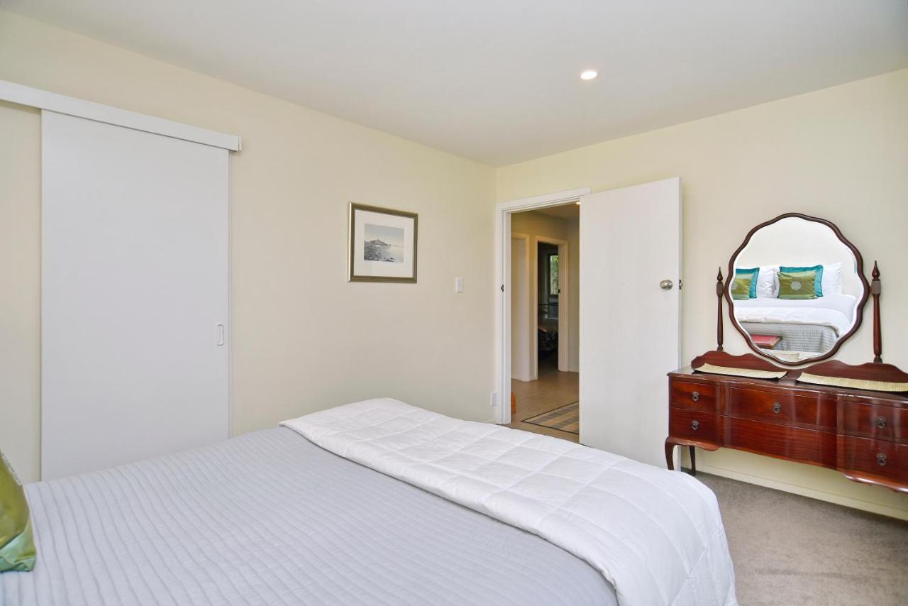 Charlesworth - Homes Holiday home