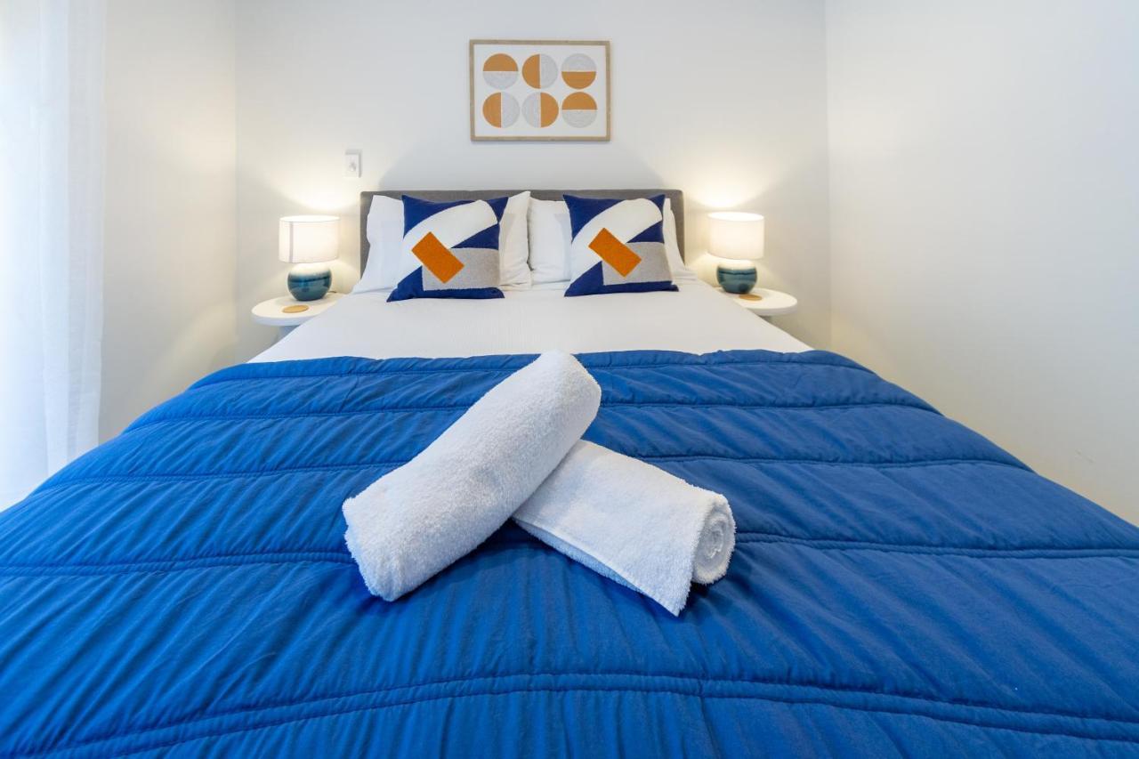 Stone Throw To Hagley Park And Chch Hostpital 2 Bedroom 2 Bathroom *
