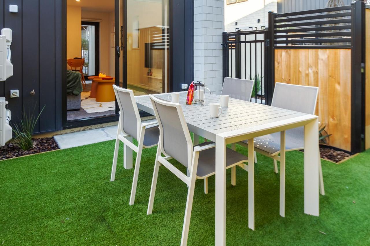 Stylish In The Heart Of 2 Bed Apartment