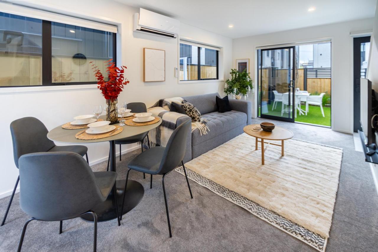 Cashel Street Hideaway 2 Bed 2 Bath Apartment
