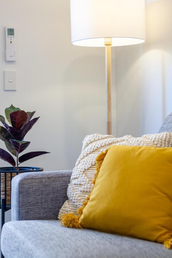 Walk To 2 Bed 2 Bath. Madras Street Christchurch