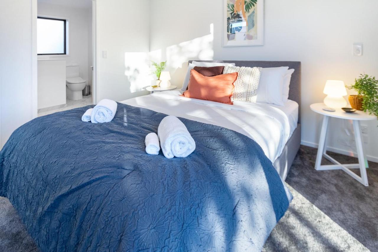 Of 2 Bed 2 Bath Christchurch