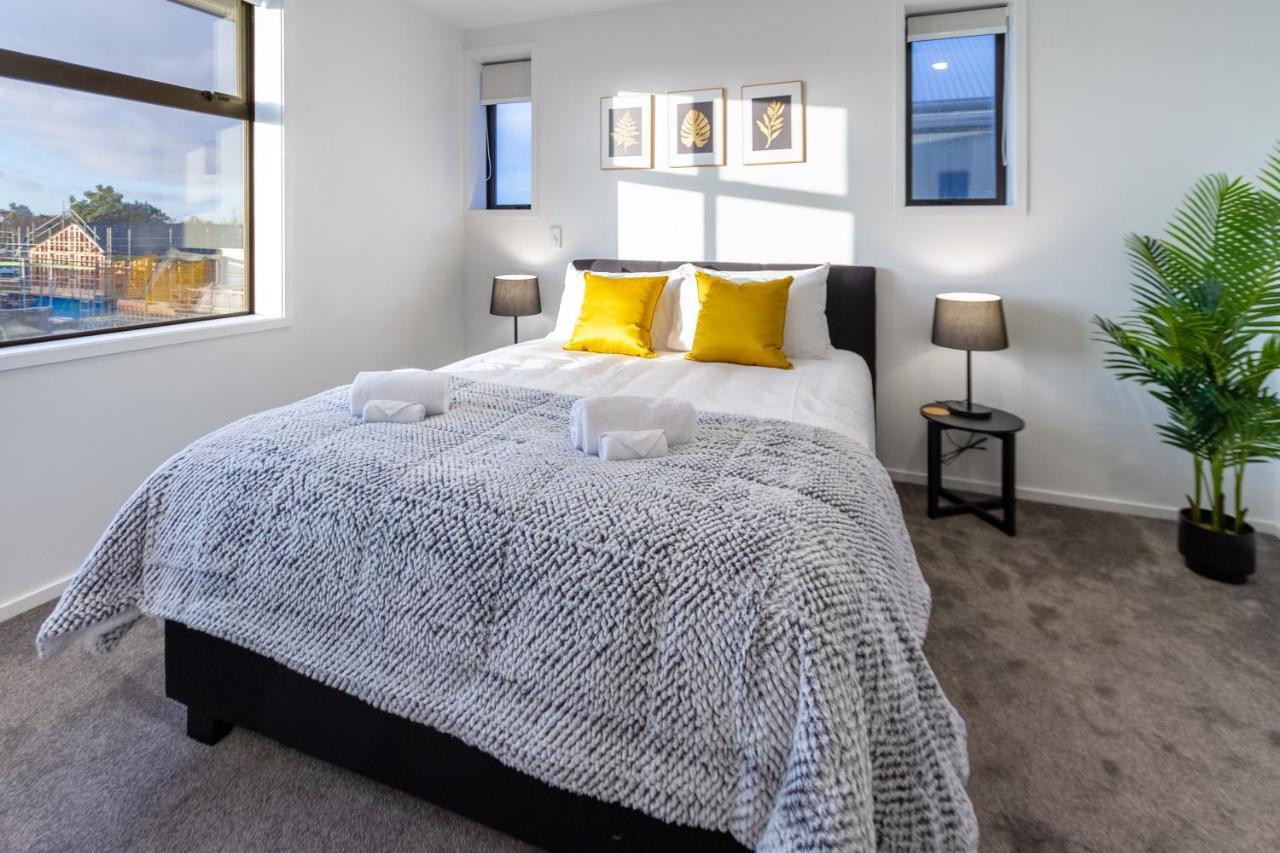 3 Bedroom 2 Bath * Christchurch