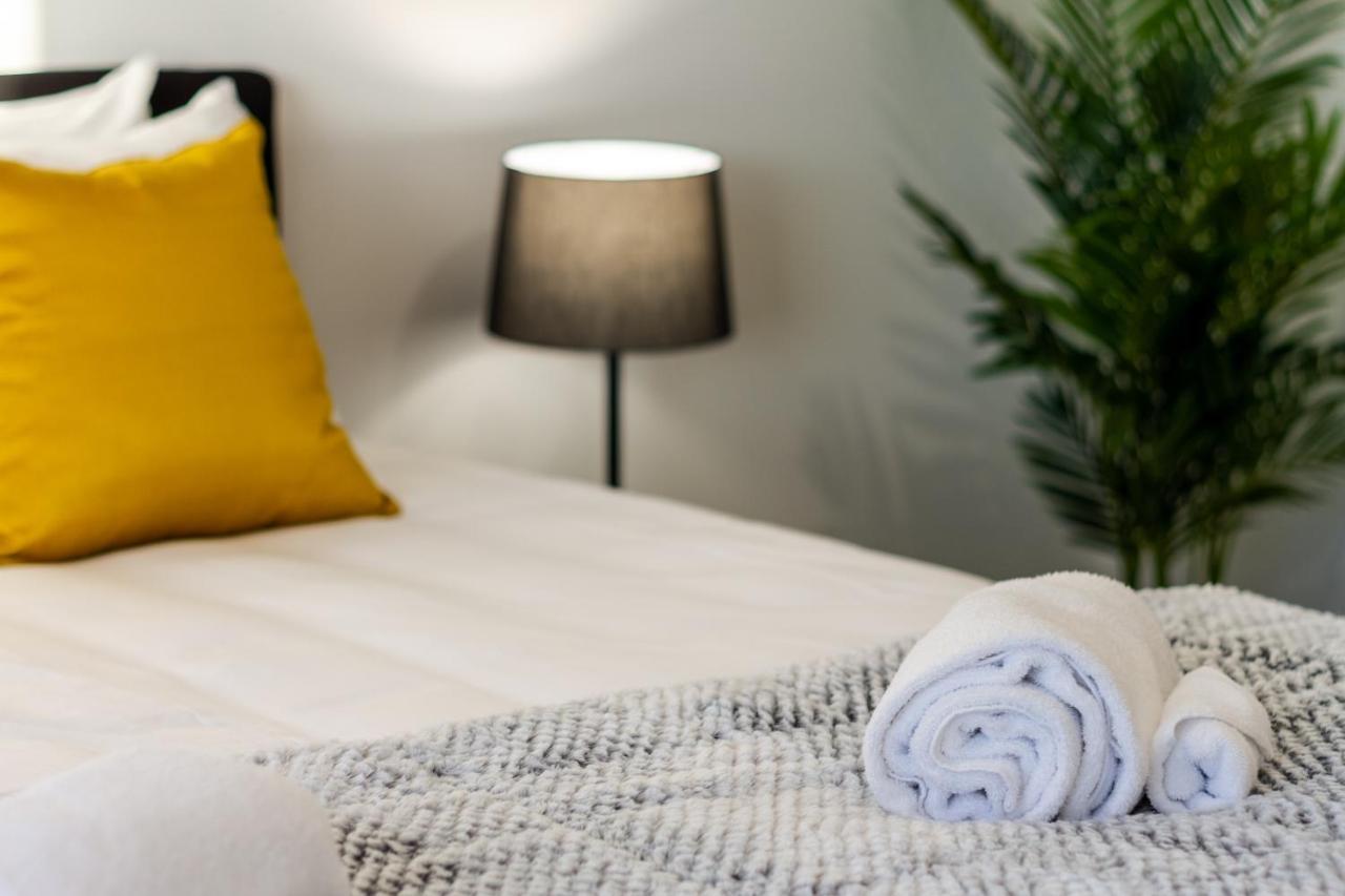 3 Bedroom 2 Bath Apartment Christchurch