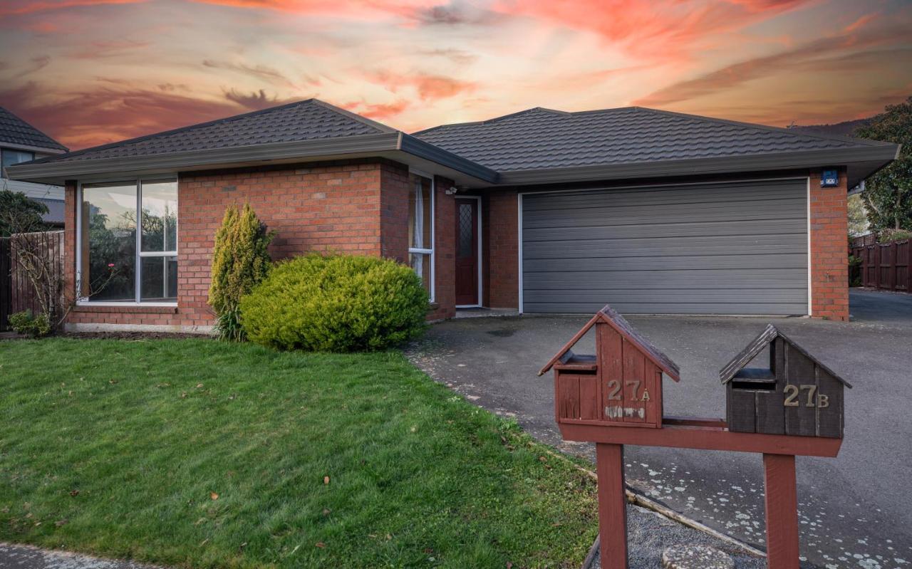 Holiday home Convenient Westfield House 3bedroom 2bath Christchurch