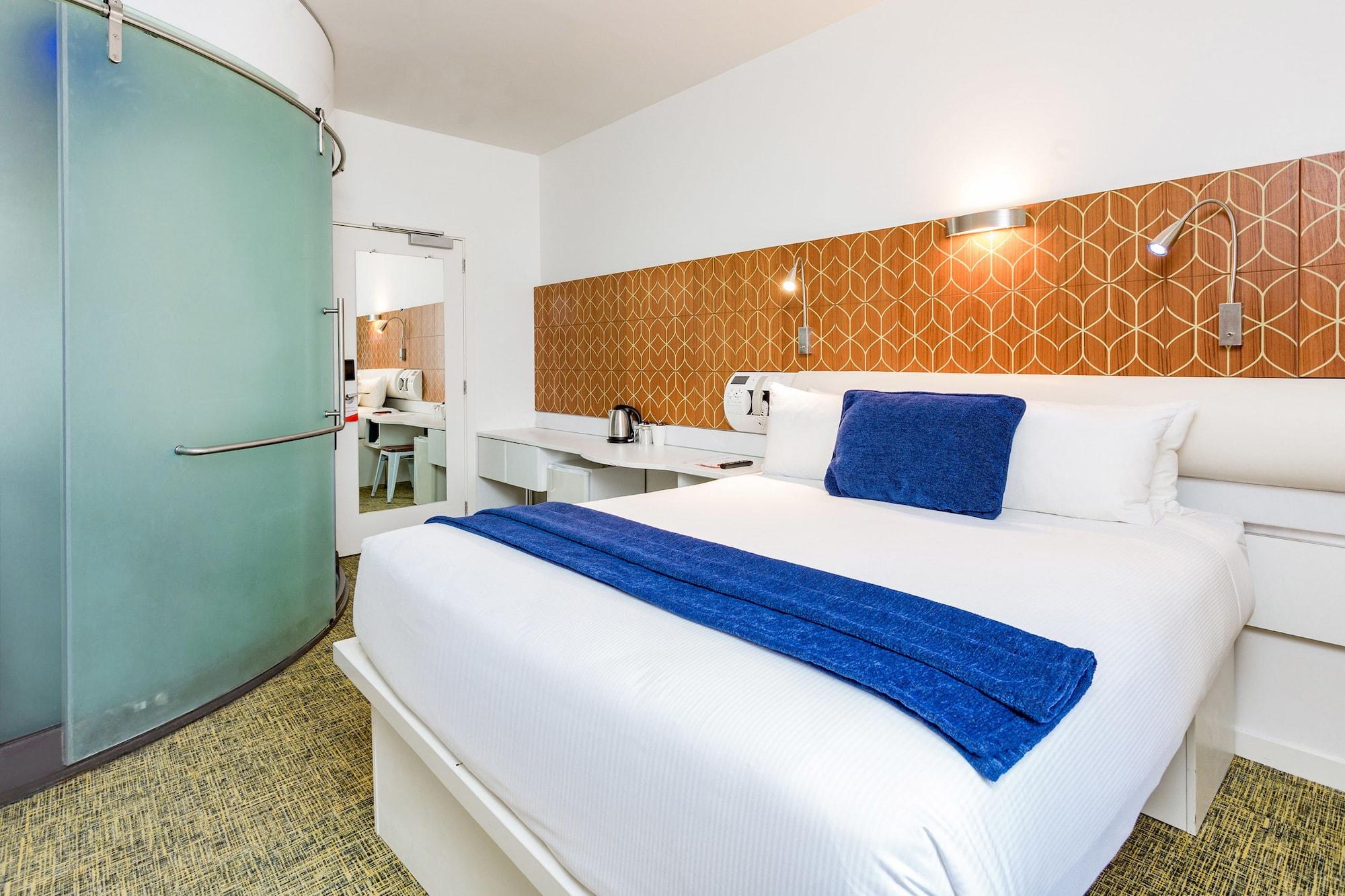 Breakfree On Cashel, An Accor
