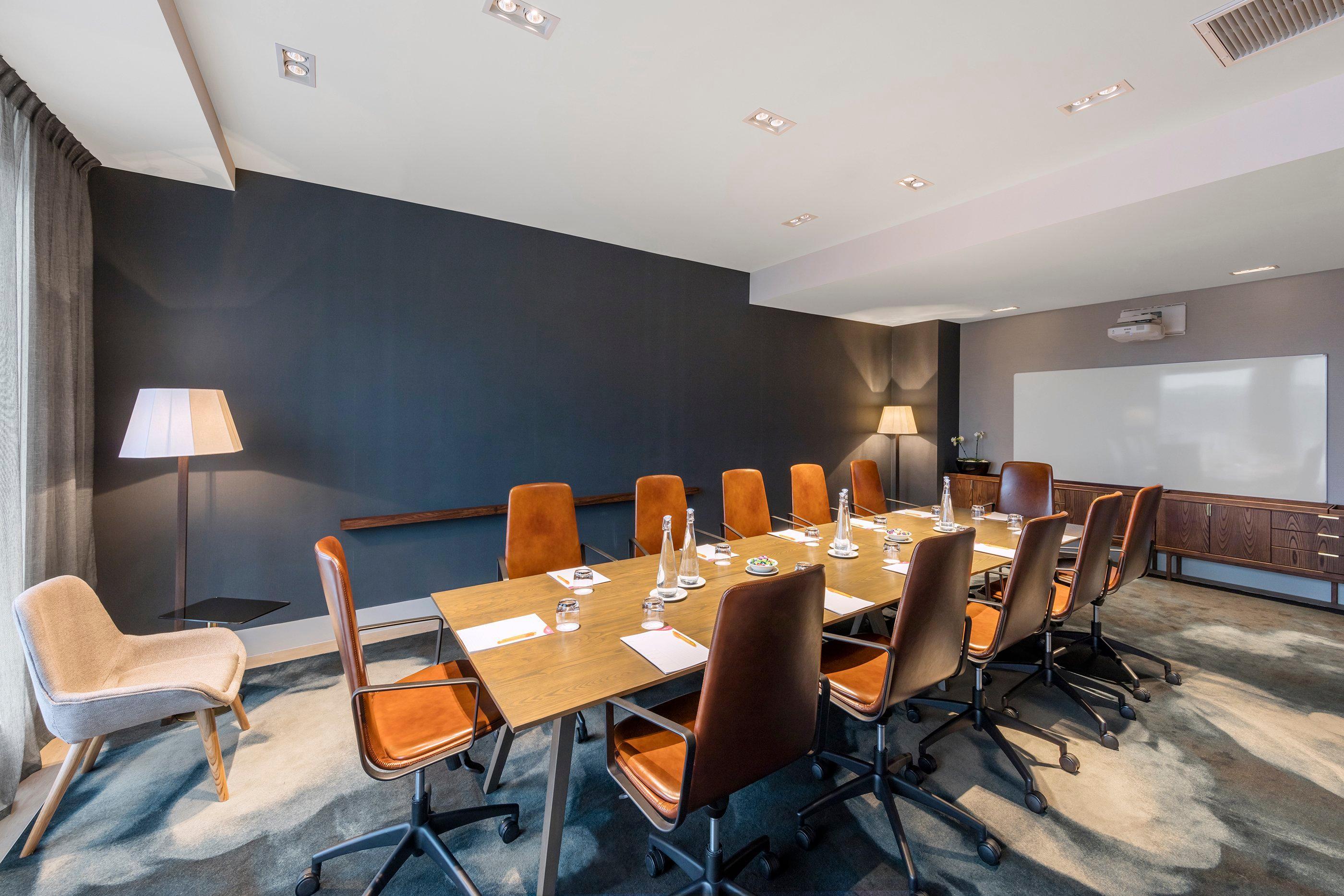 Crowne Plaza By Ihg 4*