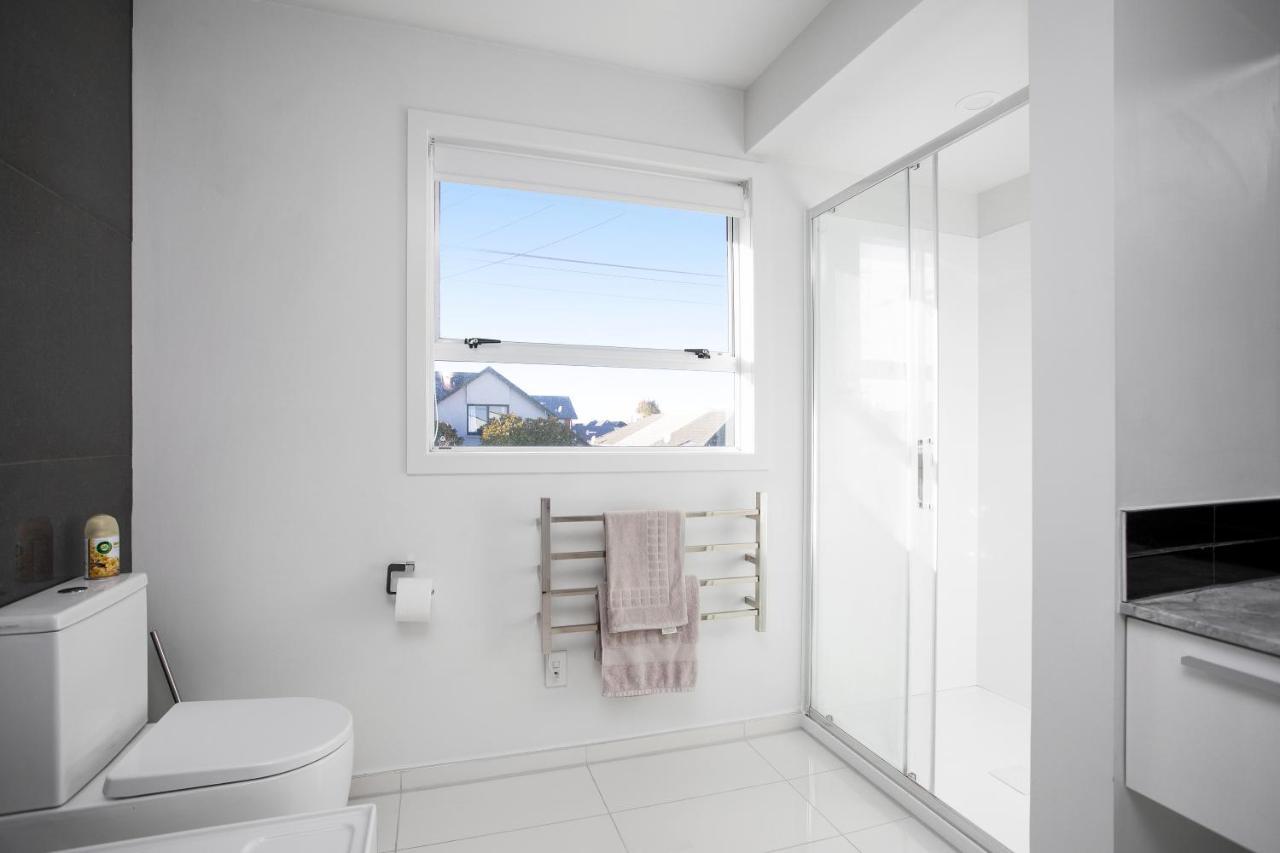 Apartment Spacious Quality Apartment, Convenient Location