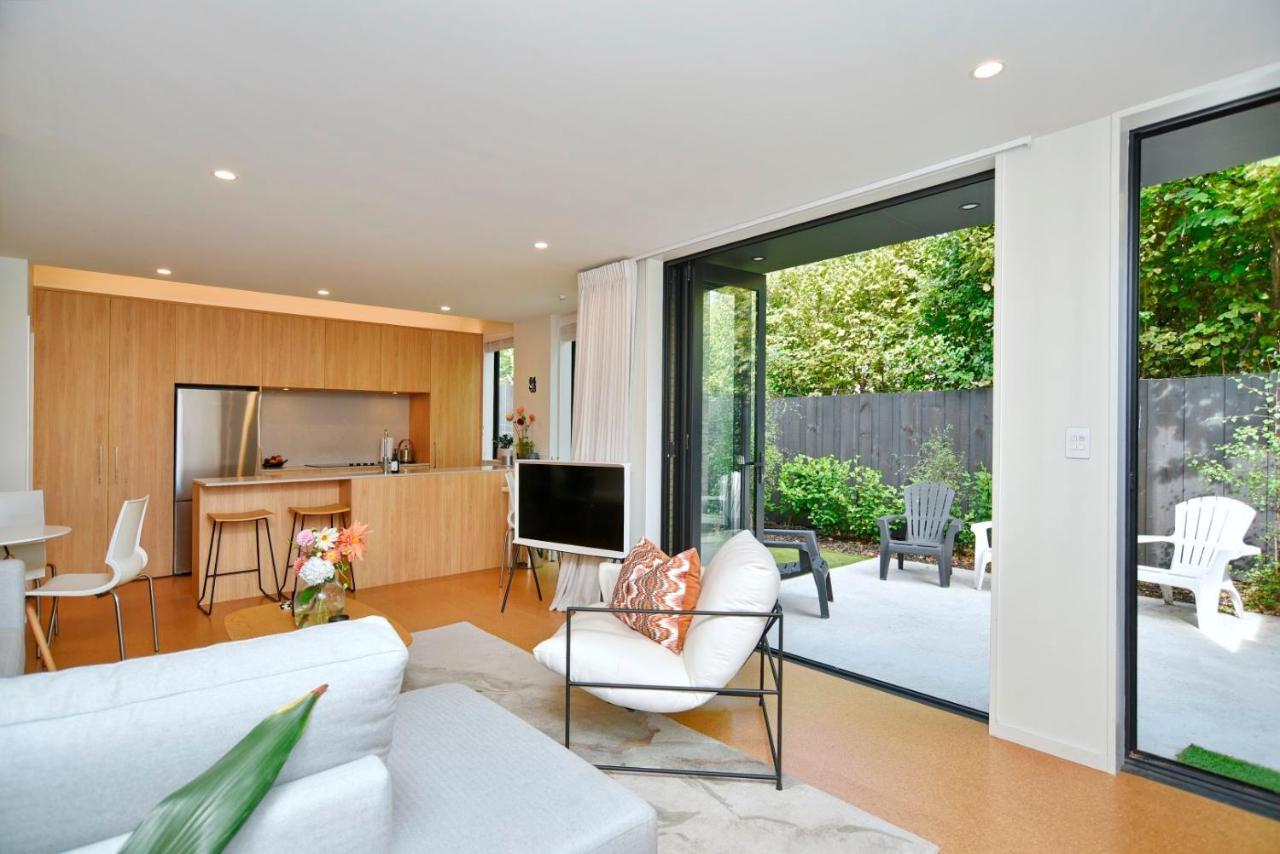 Dickens St - Homes Holiday home *