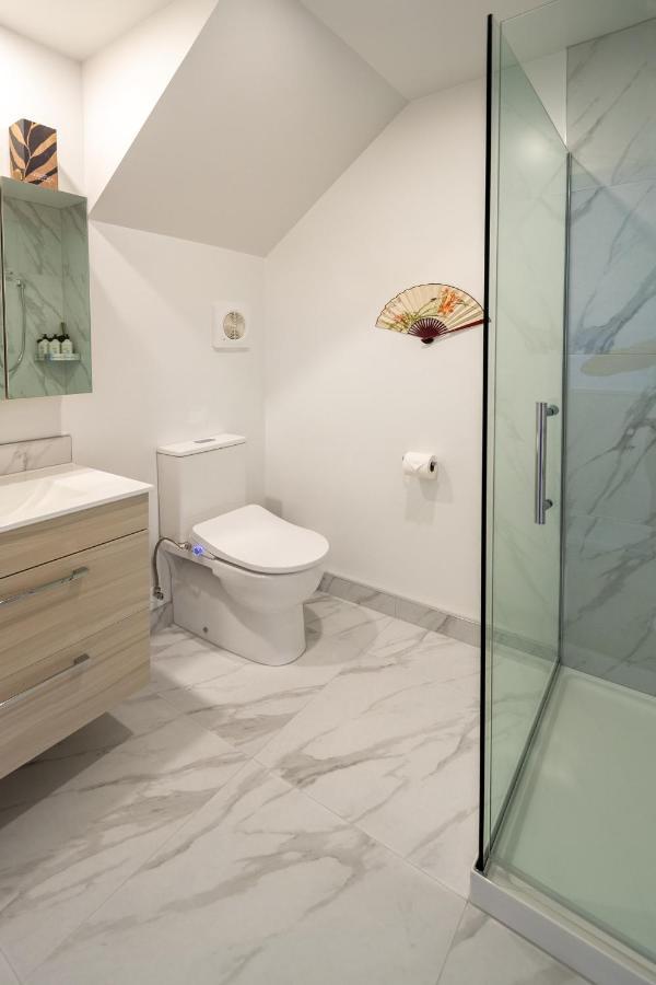 Nature's Haven 2 Bed 2 Bath W/carpark