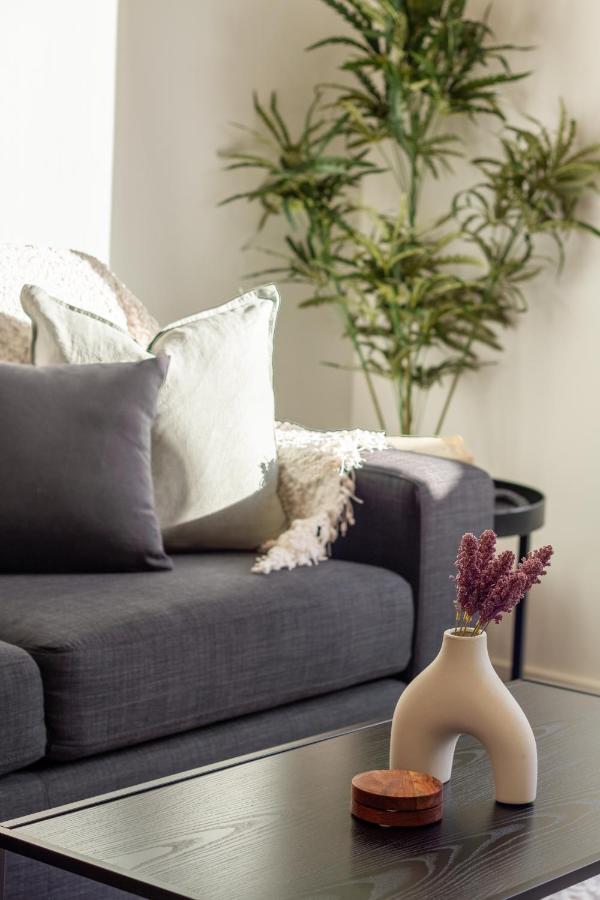 Apartment Nature's Haven 2 Bed 2 Bath W/carpark *