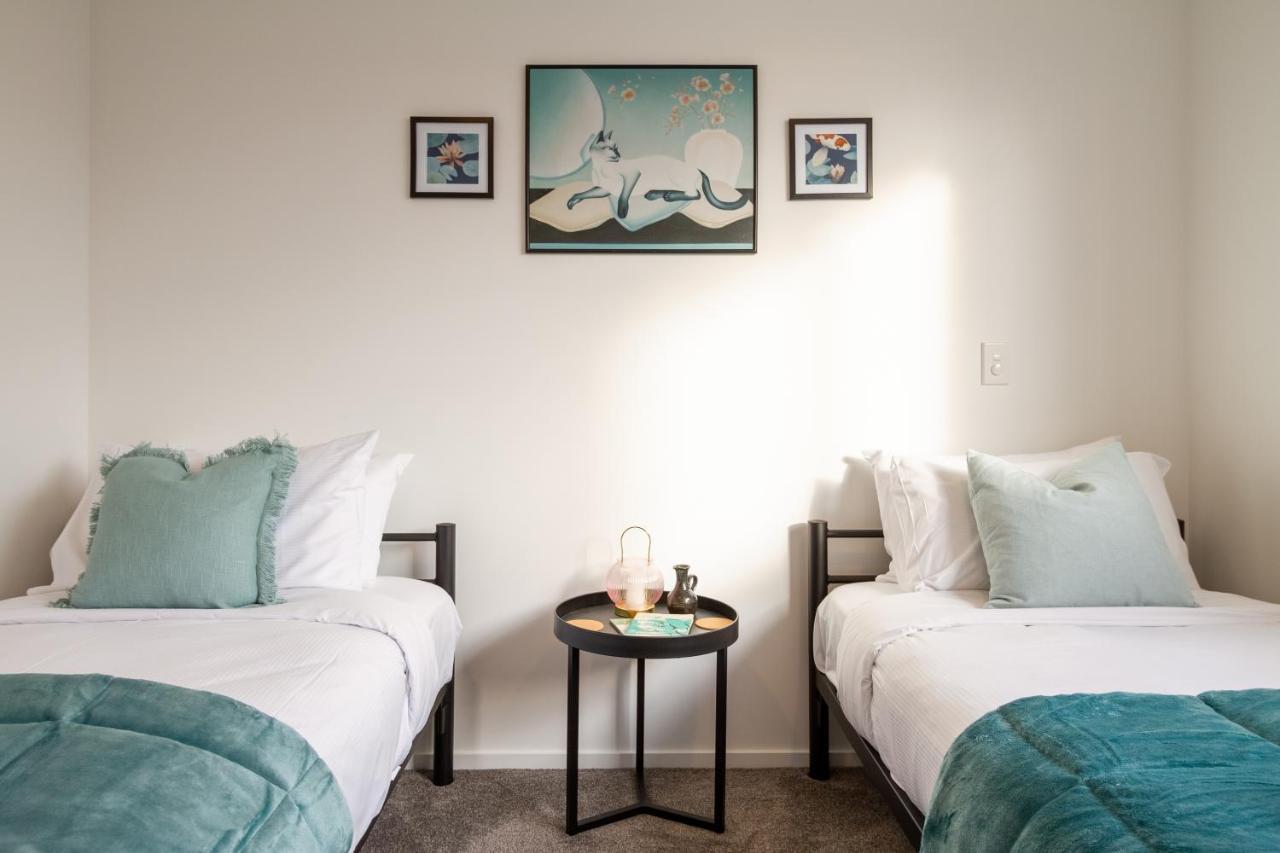 Nature's Haven 2 Bed 2 Bath W/carpark * Christchurch