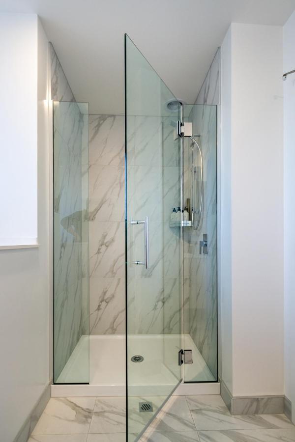 Nature's Haven 2 Bed 2 Bath W/carpark Apartment