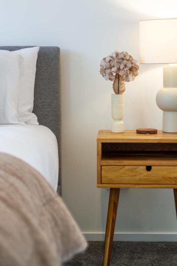 Nature's Haven 2 Bed 2 Bath W/carpark Apartment Christchurch
